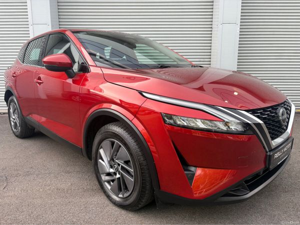 Nissan Qashqai SUV, Petrol, 2022, Red