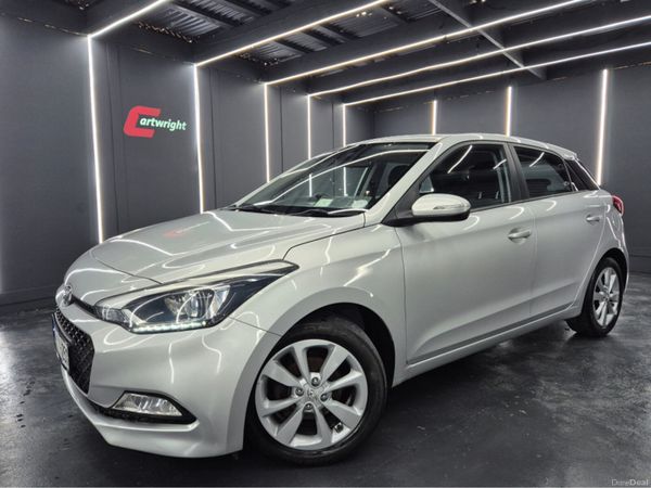Hyundai i20 Hatchback, Petrol, 2016, Silver