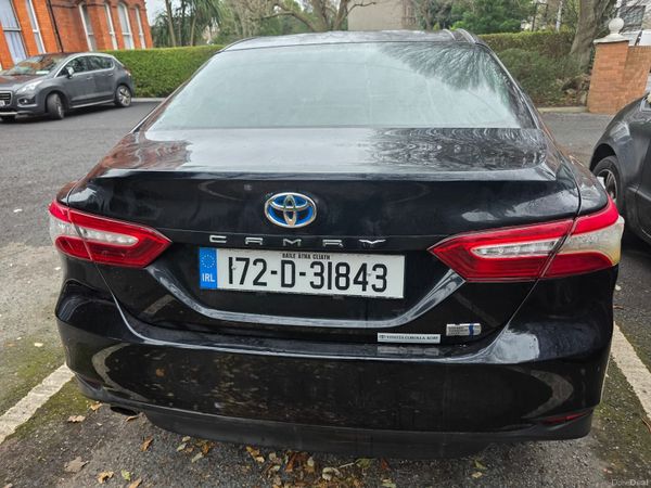 Toyota Camry Saloon, Petrol Hybrid, 2017, Black