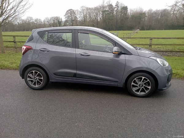 Hyundai i10 Hatchback, Petrol, 2018, Grey