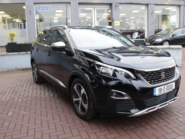 Peugeot 5008 MPV, Diesel, 2019, Black