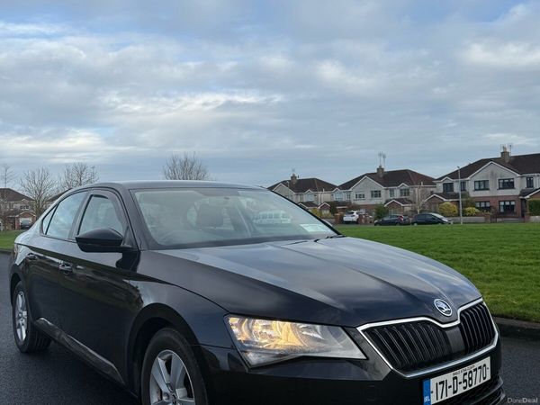 Skoda Superb Hatchback, Diesel, 2017, Black