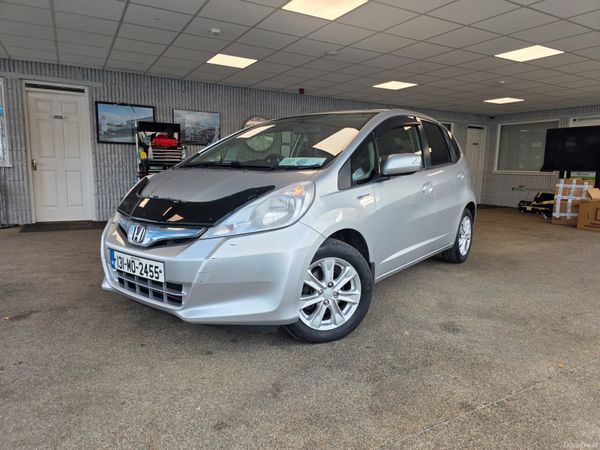 Honda Fit Hatchback, Petrol Hybrid, 2013, Silver