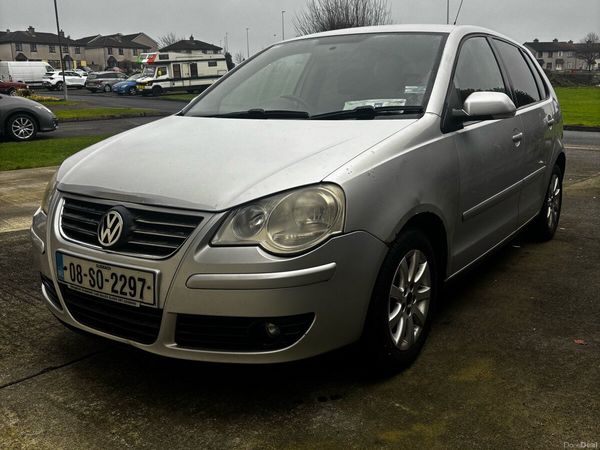 Volkswagen Polo Hatchback, Petrol, 2008, Silver