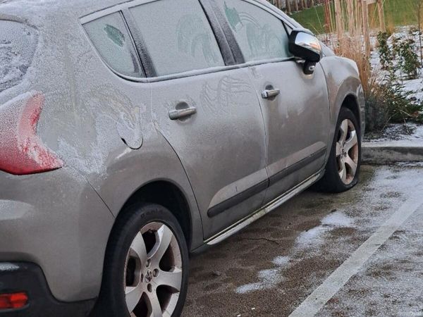 Peugeot 3008 MPV, Diesel, 2011, Grey