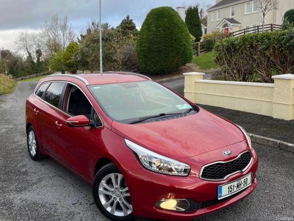 Kia Ceed Estate/Jeep, Diesel, 2015, Red