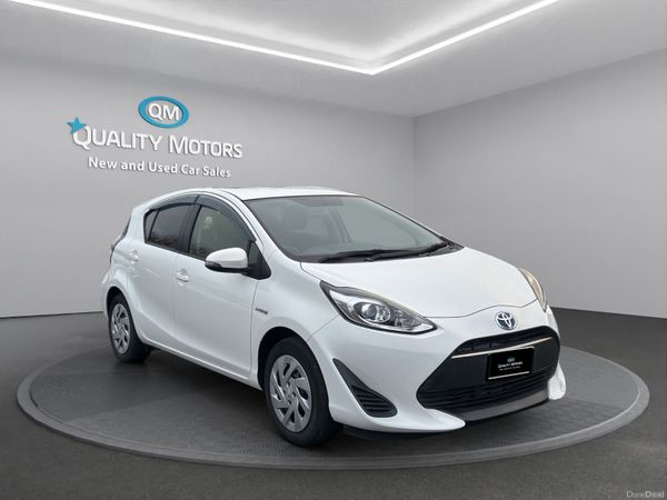 Toyota Aqua Hatchback, Petrol Hybrid, 2018, White