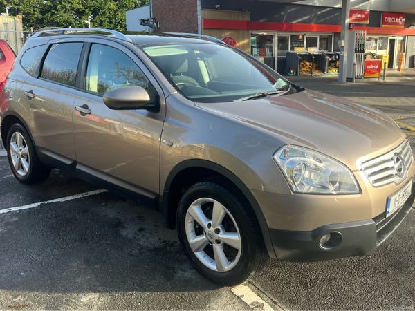 Nissan Qashqai+2 Hatchback, Petrol, 2011, Brown