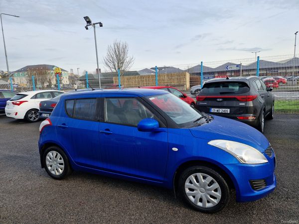 Suzuki Swift Hatchback, Petrol, 2013, Blue