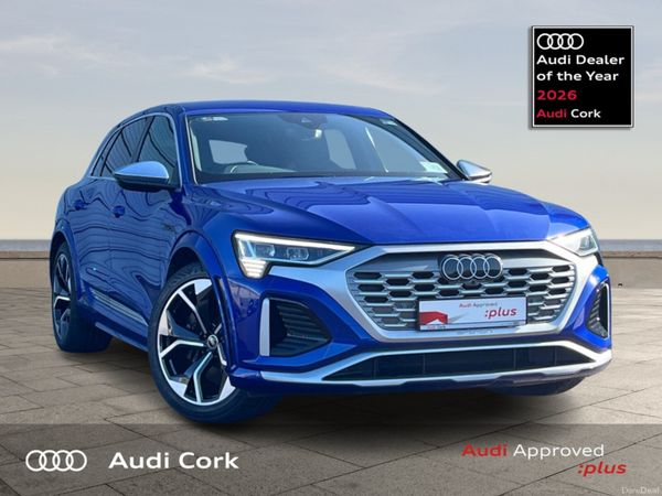 Audi Q8 SUV, Electric, 2024, Blue