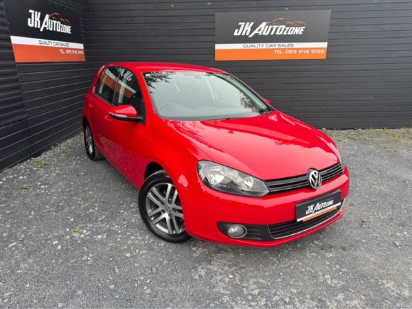 Volkswagen Golf Hatchback, Petrol, 2011, Red