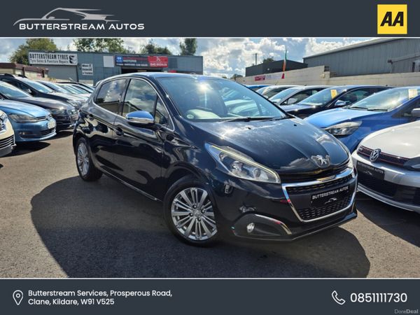 Peugeot 208 Hatchback, Petrol, 2016, Black