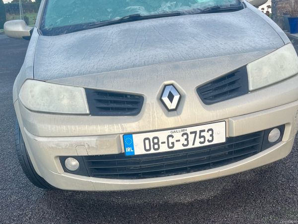 Renault Megane Saloon, Petrol, 2008, Gold