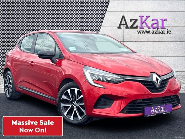 Renault Clio Hatchback, Petrol, 2023, Red
