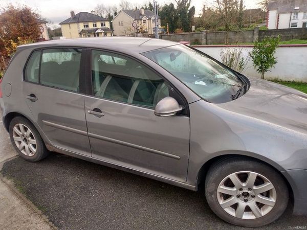 Volkswagen Golf Hatchback, Petrol, 2005, Grey