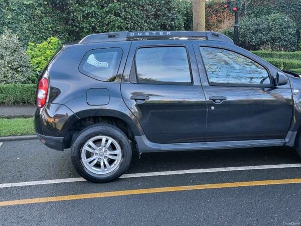 Dacia Duster SUV, Diesel, 2017, Black