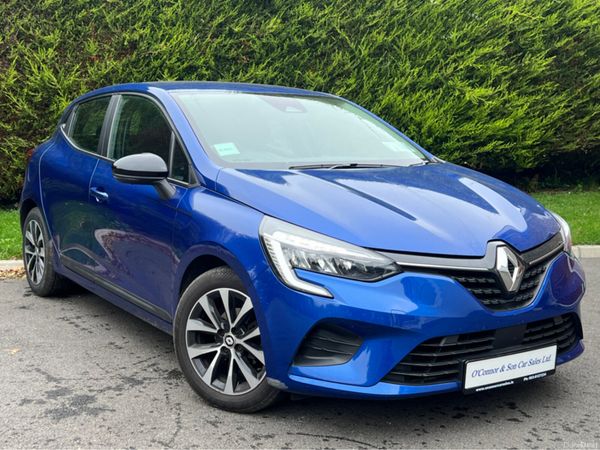 Renault Clio Hatchback, Petrol, 2023, Blue