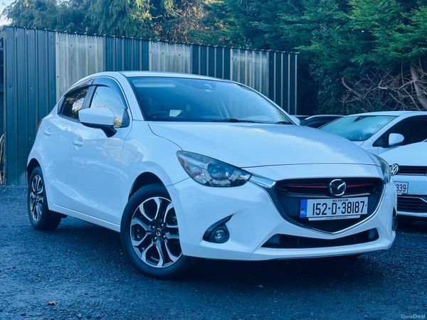 Mazda Demio MPV, Diesel, 2015, White