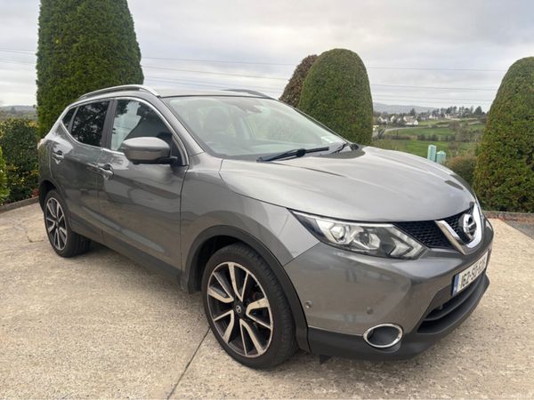 Nissan Qashqai Hatchback, Diesel, 2016, Grey