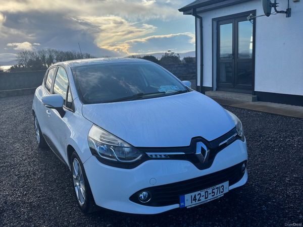 Renault Clio Hatchback, Petrol, 2014, White
