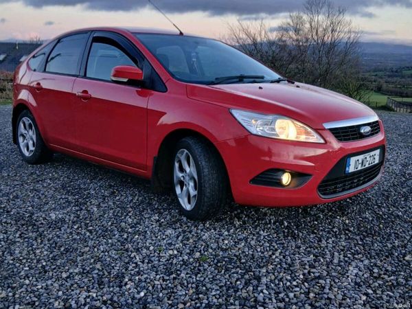 Ford Focus Hatchback, Diesel, 2010, Red