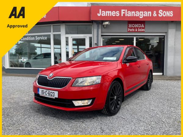 Skoda Octavia Hatchback, Diesel, 2015, Red