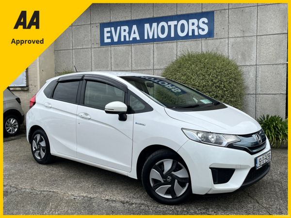 Honda Fit Hatchback, Petrol Hybrid, 2015, White