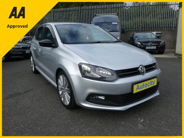 Volkswagen Polo Hatchback, Petrol, 2015, Silver