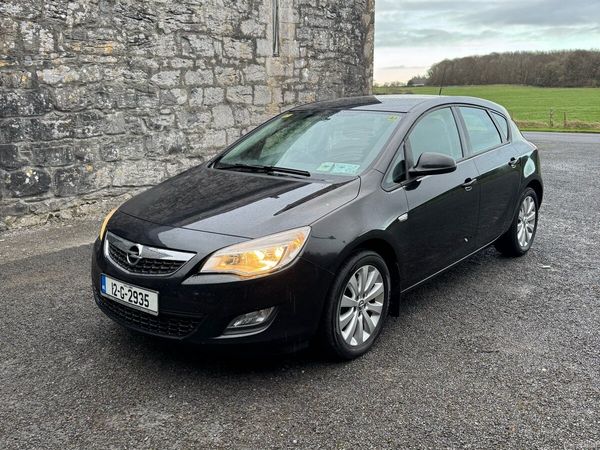 Opel Astra MPV, Diesel, 2012, Black
