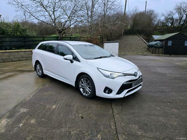 Toyota Avensis Estate, Diesel, 2017, White