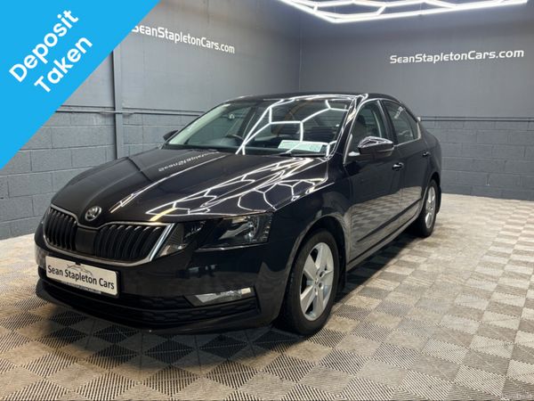 Skoda Octavia Hatchback, Diesel, 2018, Black