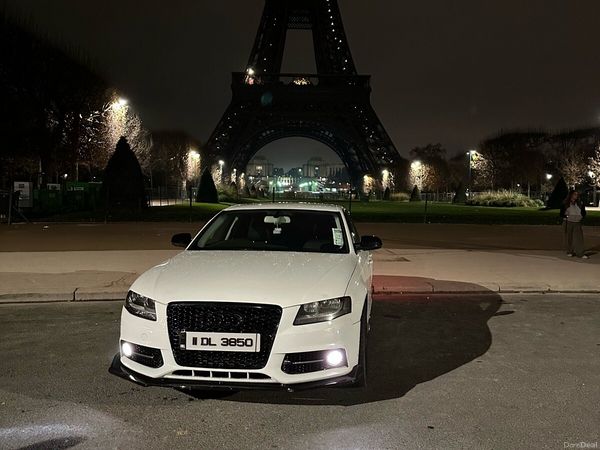 Audi A4 Saloon, Diesel, 2011, White