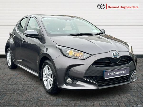 Toyota Yaris Hatchback, Petrol Hybrid, 2023, Grey