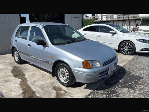 Toyota Starlet Hatchback, Petrol, 1998, Grey