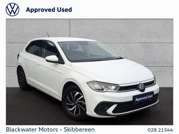 Volkswagen Polo Hatchback, Petrol, 2025, White