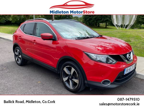 Nissan Qashqai Hatchback, Diesel, 2016, Red