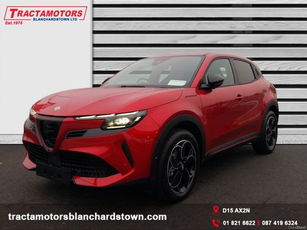 Alfa Romeo Junior MPV, Petrol Hybrid, 2026, Red