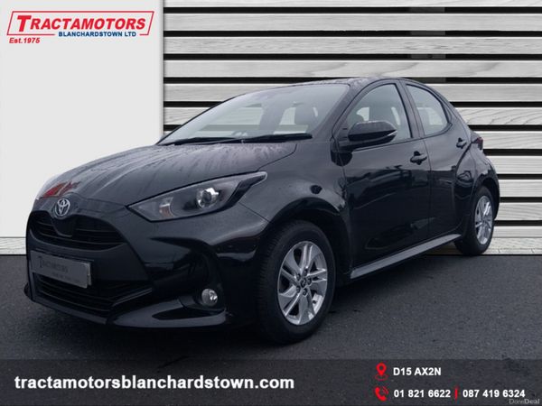 Toyota Yaris Hatchback, Petrol, 2024, Black