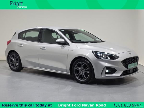 Ford Focus Hatchback, Petrol, 2019, Grey