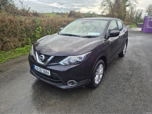 Nissan Qashqai MPV, Petrol, 2015, Purple