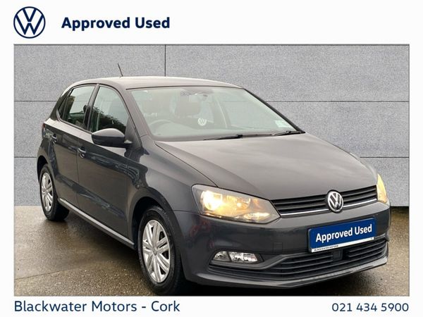 Volkswagen Polo Hatchback, Petrol, 2014, Silver