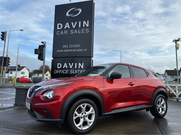 Nissan Juke MPV, Petrol, 2021, Red