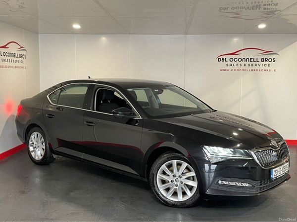 Skoda Superb Hatchback, Diesel, 2023, Black