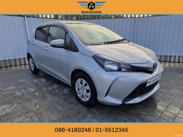 Toyota Vitz Hatchback, Petrol, 2014, Silver
