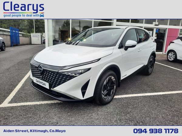 Nissan Qashqai SUV, Petrol Hybrid, 2025, White