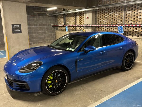 Porsche Panamera Hatchback, Petrol Plug-in Hybrid, 2017, Blue