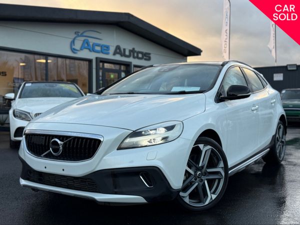 Volvo V40 Hatchback, Diesel, 2018, White
