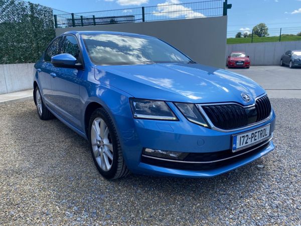 Skoda Octavia Hatchback, Petrol, 2017, Blue