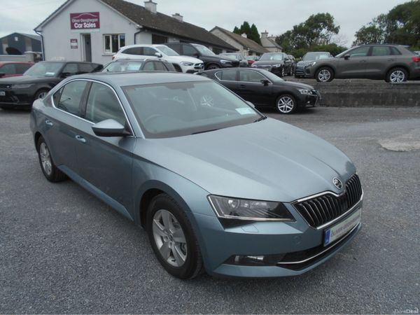 Skoda Superb Hatchback, Diesel, 2018, Grey
