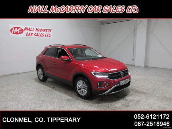 Volkswagen T-Roc SUV, Petrol, 2023, Red